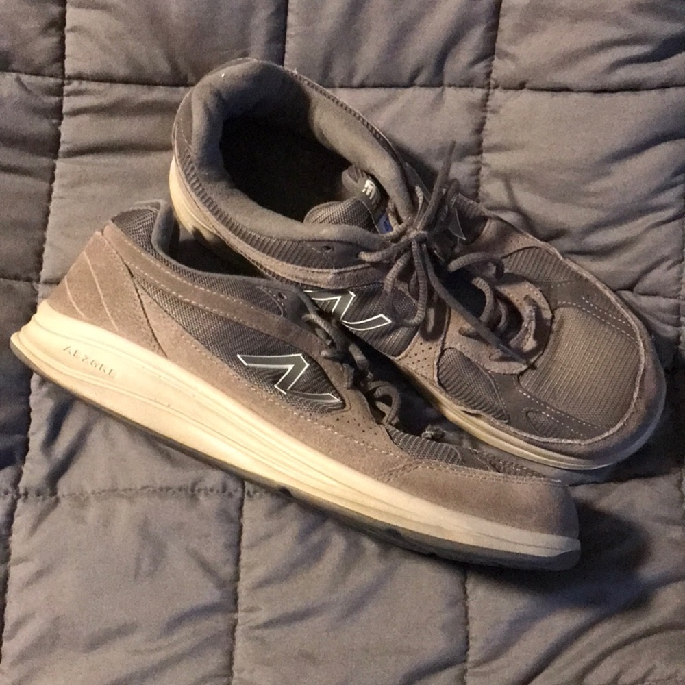 Men's New Balance 877 Walking Shoes 11.5